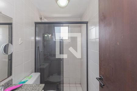 Banheiro de apartamento à venda com 2 quartos, 54m² em Vila Nair, São Paulo