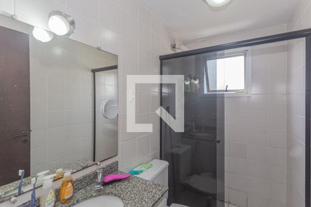 Banheiro de apartamento à venda com 2 quartos, 54m² em Vila Nair, São Paulo