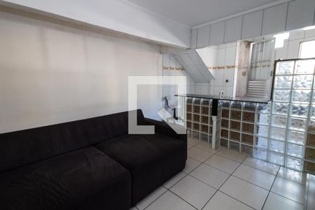 Sala de casa para alugar com 2 quartos, 125m² em Vila Ema, São Paulo