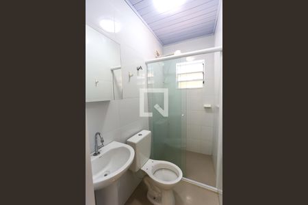 Banheiro de kitnet/studio para alugar com 1 quarto, 20m² em Cidade Intercap, Taboão da Serra