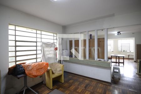 Sala de casa à venda com 4 quartos, 240m² em Vila Gumercindo, São Paulo