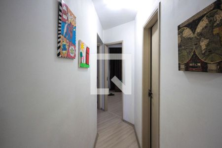 Corredor de apartamento à venda com 3 quartos, 72m² em Sítio Pinheirinho, São Paulo