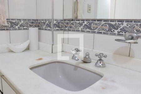 Banheiro 1 de apartamento à venda com 3 quartos, 176m² em Perdizes, São Paulo