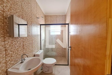 Banheiro de apartamento para alugar com 1 quarto, 30m² em Chácara Mafalda, São Paulo