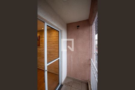 Sala / Varanda de apartamento para alugar com 2 quartos, 50m² em Jardim São Miguel, Ferraz de Vasconcelos