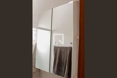 Casa à venda com 78m², 2 quartos e 2 vagas Casa à venda com 78m², 2 quartos e 2 vagasBanheiro 1