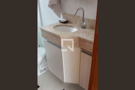 Casa à venda com 78m², 2 quartos e 2 vagas Casa à venda com 78m², 2 quartos e 2 vagasBanheiro 1