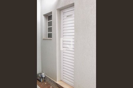 Casa à venda com 78m², 2 quartos e 2 vagas Casa à venda com 78m², 2 quartos e 2 vagasÁrea de serviço