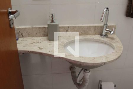 Casa à venda com 78m², 2 quartos e 2 vagas Casa à venda com 78m², 2 quartos e 2 vagasBanheiro 2