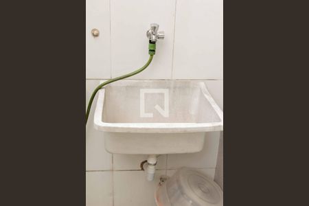 Casa à venda com 78m², 2 quartos e 2 vagas Casa à venda com 78m², 2 quartos e 2 vagasÁrea de serviço