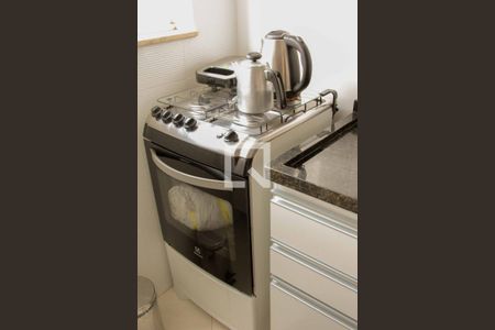 Casa à venda com 78m², 2 quartos e 2 vagas Casa à venda com 78m², 2 quartos e 2 vagasCozinha