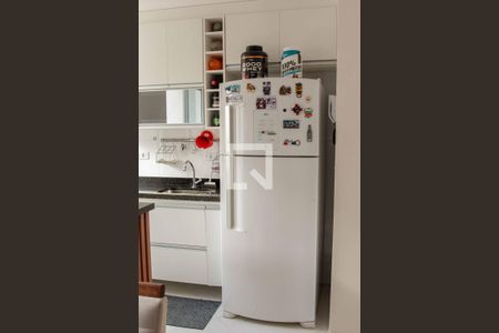 Casa à venda com 78m², 2 quartos e 2 vagas Casa à venda com 78m², 2 quartos e 2 vagasCozinha