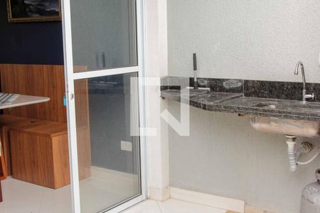 Casa à venda com 78m², 2 quartos e 2 vagas Casa à venda com 78m², 2 quartos e 2 vagasÁrea de serviço