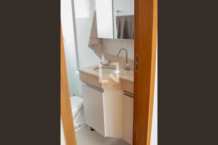 Casa à venda com 78m², 2 quartos e 2 vagas Casa à venda com 78m², 2 quartos e 2 vagasBanheiro 1