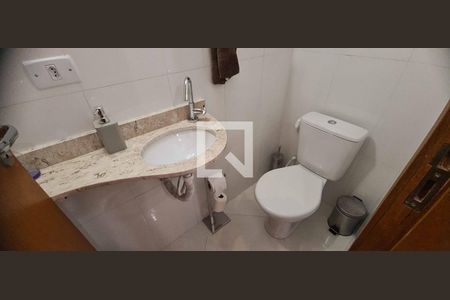 Casa à venda com 78m², 2 quartos e 2 vagas Casa à venda com 78m², 2 quartos e 2 vagasBanheiro 2