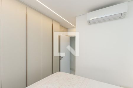 Suíte de apartamento para alugar com 3 quartos, 75m² em Campo Belo, São Paulo