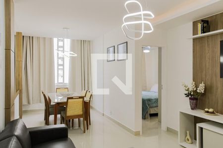 Sala  de apartamento à venda com 3 quartos, 132m² em Copacabana, Rio de Janeiro