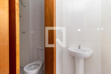 Banheiro de apartamento para alugar com 1 quarto, 27m² em Cidade Líder, São Paulo