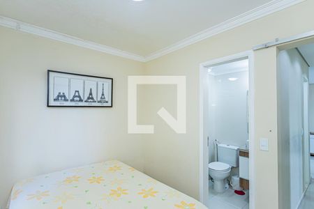 Suite de apartamento à venda com 3 quartos, 61m² em Parque Maria Domitila, São Paulo