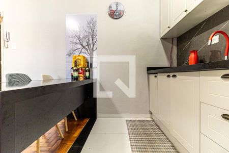 Cozinha de kitnet/studio à venda com 1 quarto, 46m² em República, São Paulo