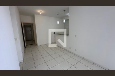 Sala de apartamento para alugar com 2 quartos, 62m² em Parque Industrial Paulista, Goiânia