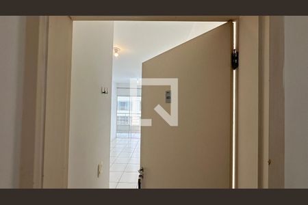 Sala de apartamento para alugar com 2 quartos, 62m² em Parque Industrial Paulista, Goiânia