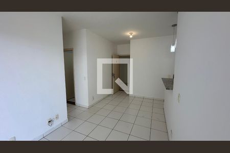 Sala de apartamento para alugar com 2 quartos, 62m² em Parque Industrial Paulista, Goiânia