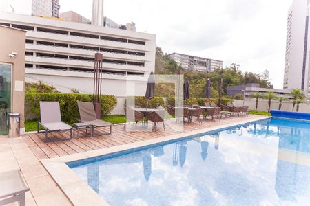 Apartamento para alugar com 56m², 1 quarto e 1 vaga Apartamento para alugar com 56m², 1 quarto e 1 vagaPiscina