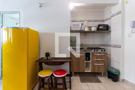Cozinha de kitnet/studio à venda com 1 quarto, 26m² em Sé, São Paulo