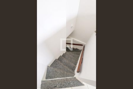 Escada de apartamento para alugar com 2 quartos, 91m² em Rio Vermelho, Salvador