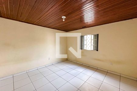 Quarto de casa para alugar com 1 quarto, 45m² em Parque Maria Domitila, São Paulo