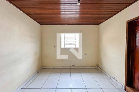 Sala de casa para alugar com 1 quarto, 45m² em Parque Maria Domitila, São Paulo