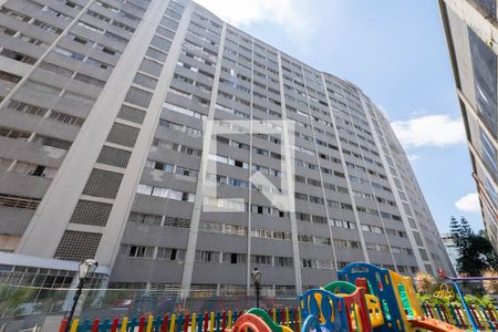 Fachada de apartamento à venda com 2 quartos, 74m² em República, São Paulo