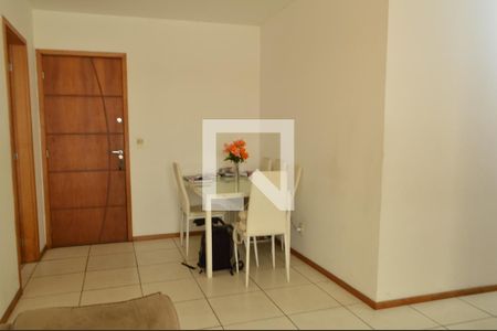 Sala de apartamento à venda com 2 quartos, 58m² em Pechincha, Rio de Janeiro