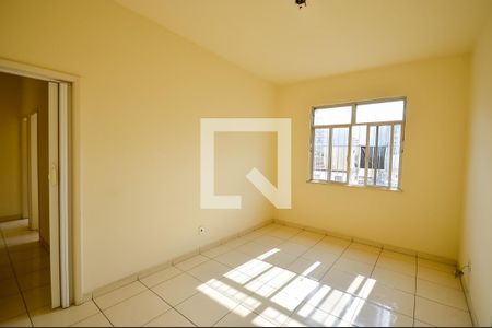 Apartamento à venda com 76m², 2 quartos e sem vagaSala