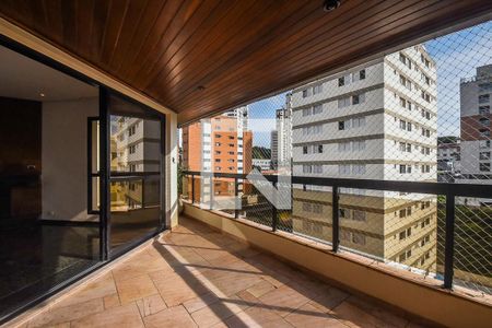 Varanda de apartamento à venda com 4 quartos, 246m² em Real Parque, São Paulo