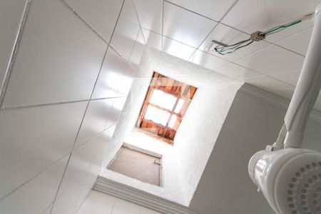 Casa à venda com 100m², 2 quartos e 2 vagas Casa à venda com 100m², 2 quartos e 2 vagasBanheiro