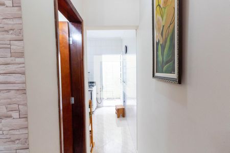 Casa à venda com 100m², 2 quartos e 2 vagas Casa à venda com 100m², 2 quartos e 2 vagasBanheiro Corredor