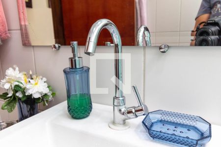 Casa à venda com 100m², 2 quartos e 2 vagas Casa à venda com 100m², 2 quartos e 2 vagasBanheiro - torneira