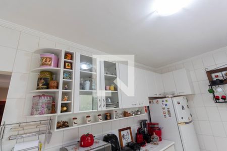 Casa à venda com 100m², 2 quartos e 2 vagas Casa à venda com 100m², 2 quartos e 2 vagasCozinha - Armários