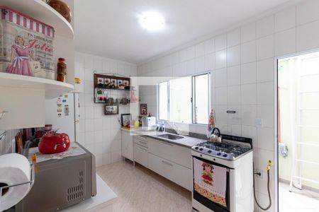 Casa à venda com 100m², 2 quartos e 2 vagas Casa à venda com 100m², 2 quartos e 2 vagasCozinha