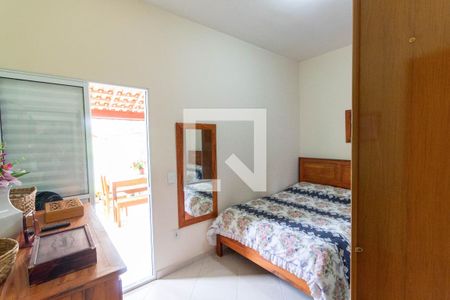 Casa à venda com 100m², 2 quartos e 2 vagas Casa à venda com 100m², 2 quartos e 2 vagasQuarto 2