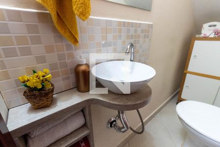 Casa à venda com 100m², 2 quartos e 2 vagas Casa à venda com 100m², 2 quartos e 2 vagasLavabo