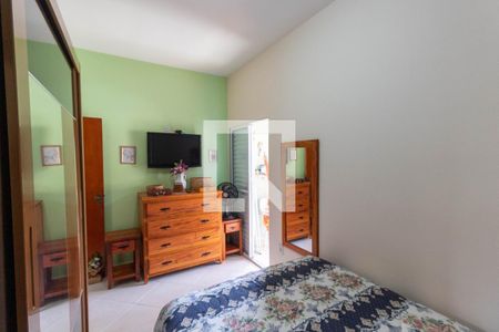 Casa à venda com 100m², 2 quartos e 2 vagas Casa à venda com 100m², 2 quartos e 2 vagasQuarto 2