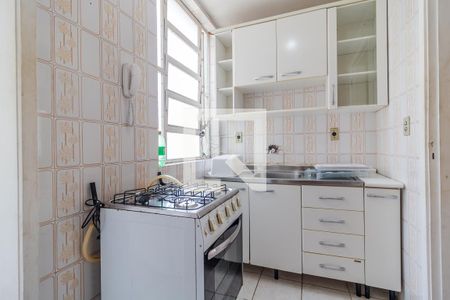 Cozinha de kitnet/studio para alugar com 1 quarto, 30m² em Coronel Aparicio Borges, Porto Alegre