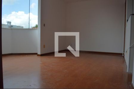 Sala de apartamento à venda com 3 quartos, 70m² em Caiçaras, Belo Horizonte