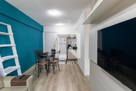 Sala de apartamento para alugar com 1 quarto, 33m² em Centro, Curitiba