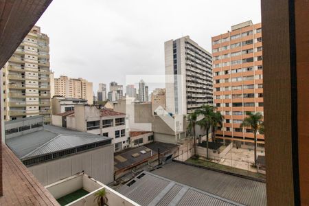 Vista da Sala de apartamento para alugar com 1 quarto, 33m² em Centro, Curitiba