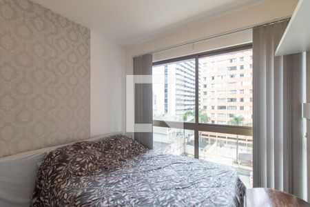 Quarto 1 de apartamento para alugar com 1 quarto, 33m² em Centro, Curitiba