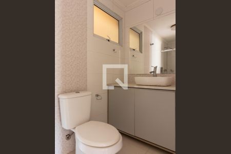 Banheiro suite de apartamento à venda com 3 quartos, 107m² em Floresta, Porto Alegre